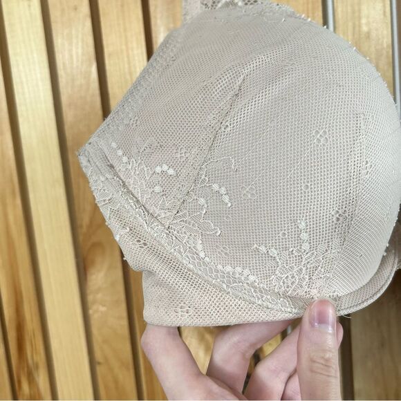 SPANX Undie-Tectable Push Up Plunge Bra Nude Lace Size 36DD - Picture 5 of 13